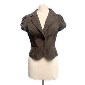 Cropped Short Sleeve Blazer